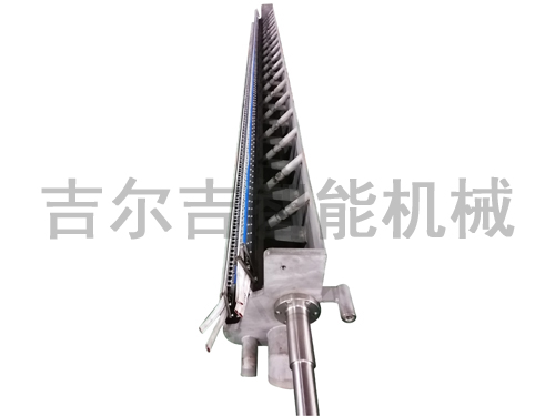 有機纖維與塑料樹脂結(jié)合在一起炭化制得碳纖維